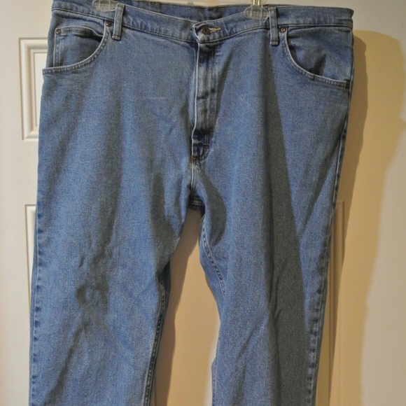 MENS WRANGLERS 42X30 JEANS - Picture 1 of 4